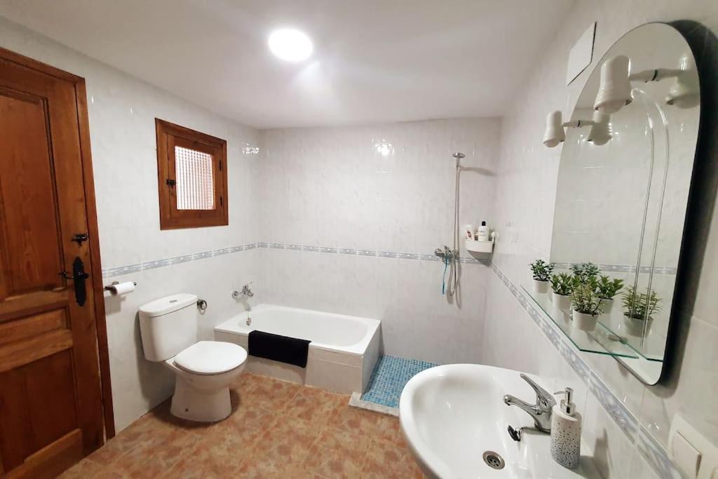 Casa Arriba Village House In Zarra Εξωτερικό φωτογραφία