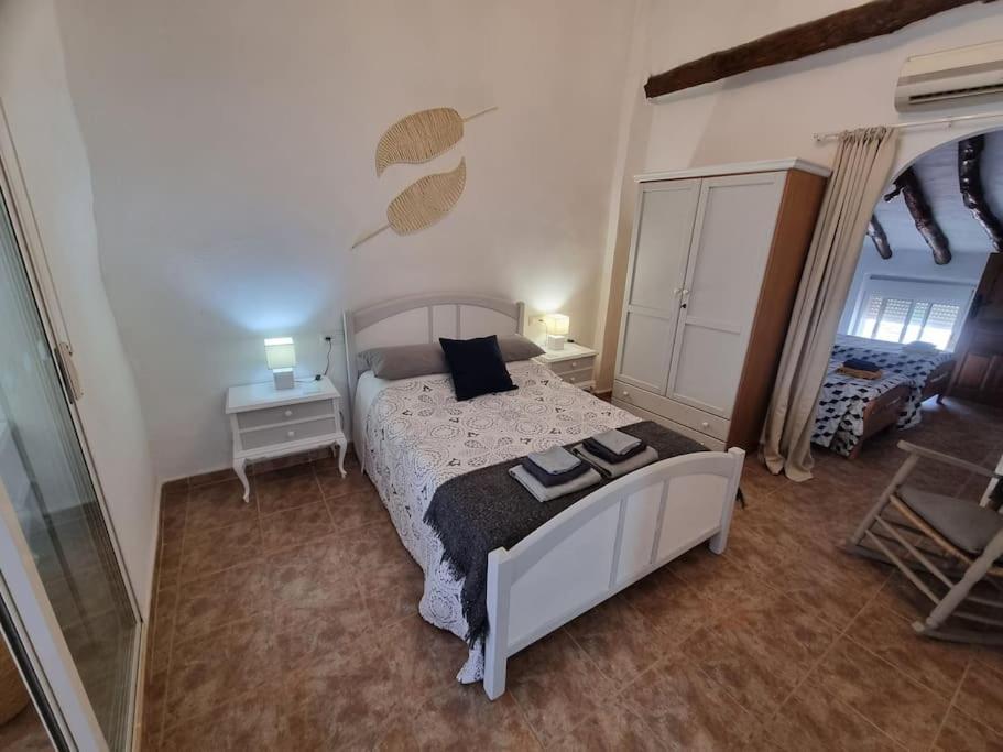 Casa Arriba Village House In Zarra Εξωτερικό φωτογραφία